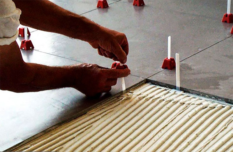 Tuscan Tile Leveling System Wing Straps