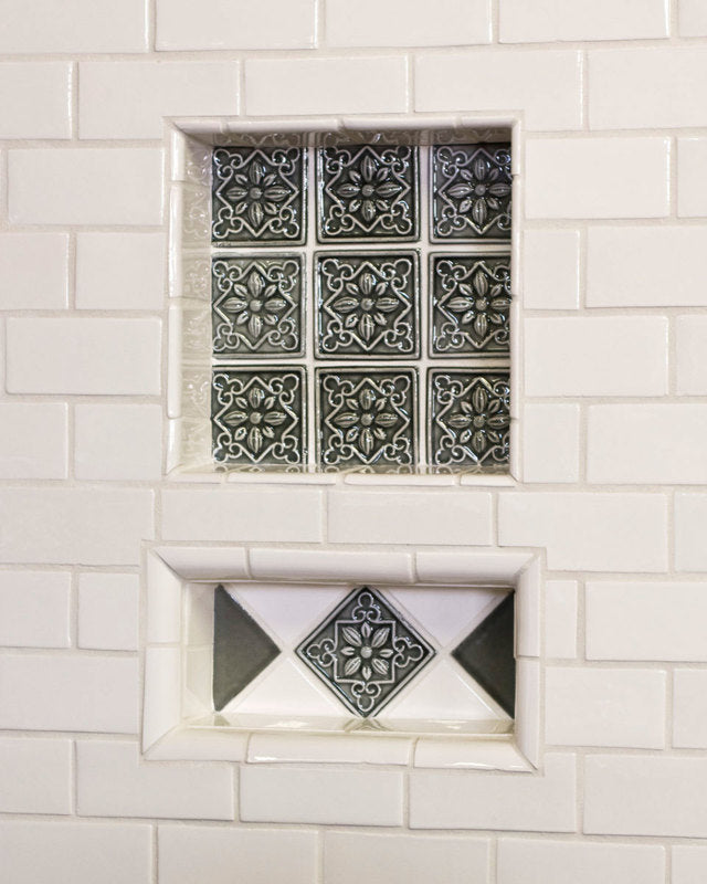 Recess-It Floating Shelf by Innovis