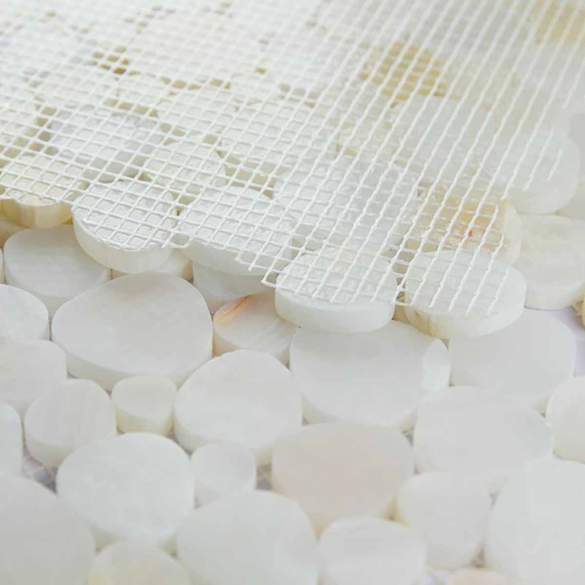 Mosaics Marble Pebbles Heart Shape - Onyx White Gold