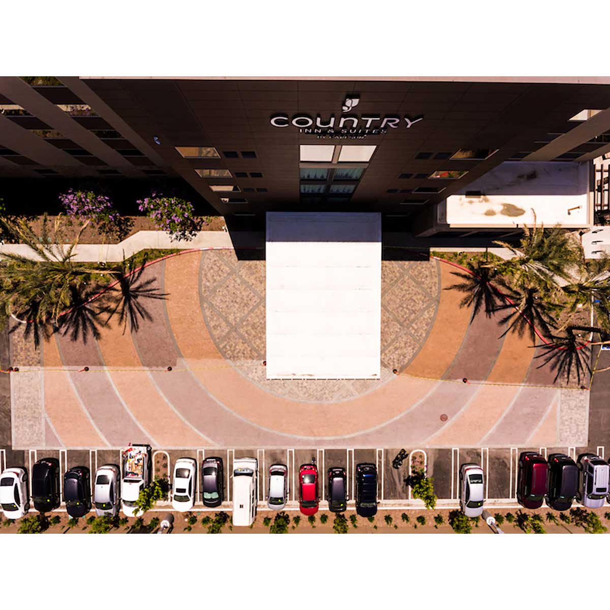 Aerial view of a hotel entrance used to seal with Glaze n Seal Enhanced Look Paver Sealer Locks-In Sand Joints