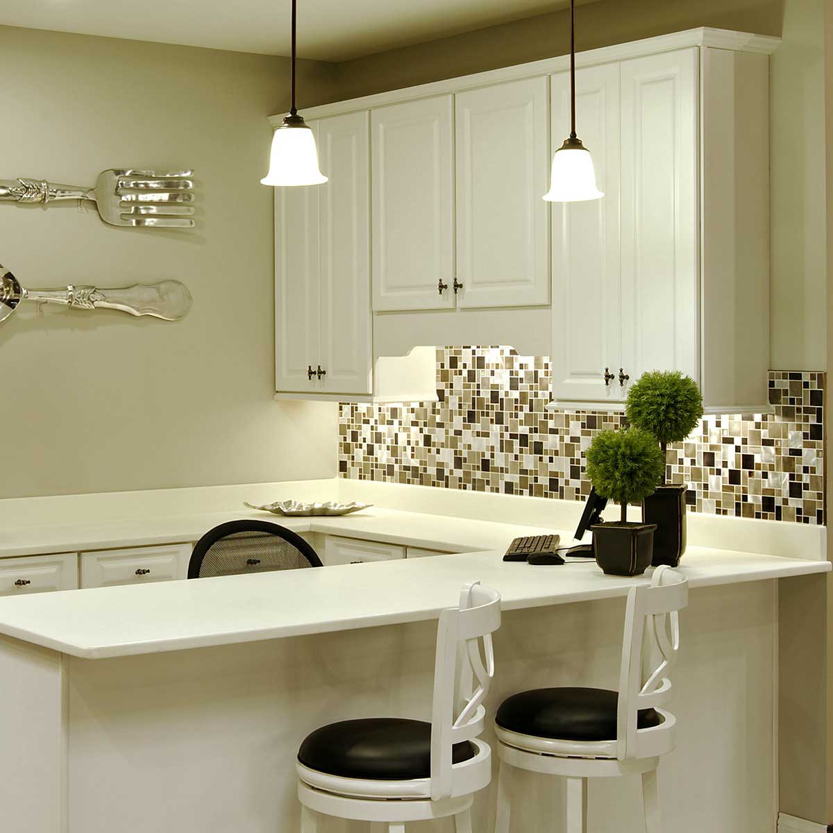 Aluminum glass mosaic tile for vanity backsplash applications