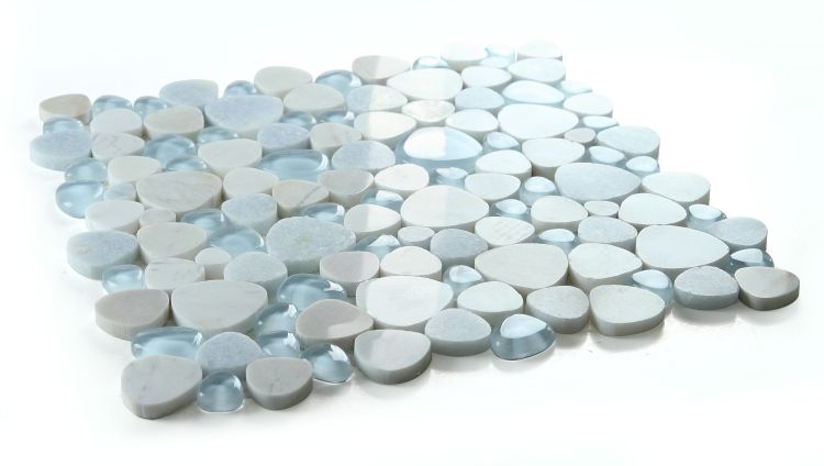 Mosaic Marble and Glass in Pebble look - Sky
