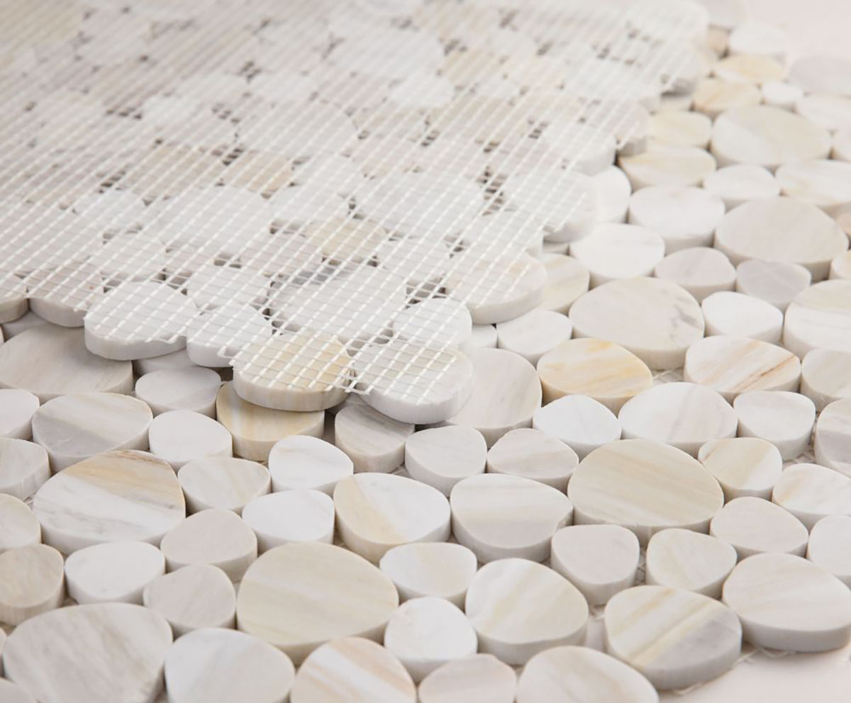 Marble Pebbles Mosaics Heart Shape - Wood