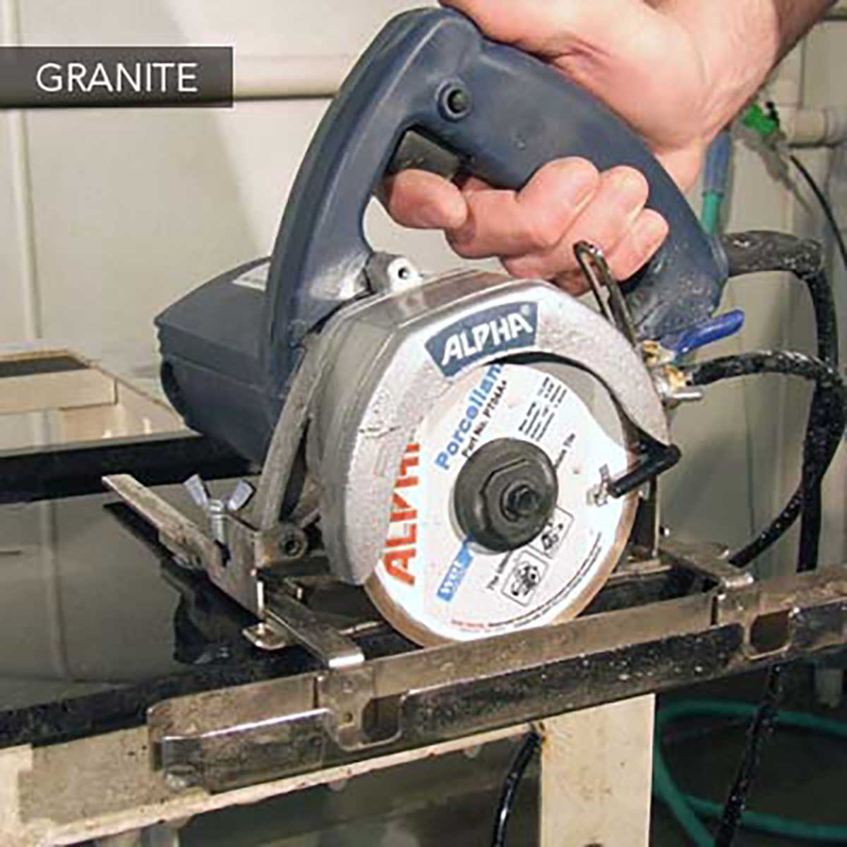 Porcellana Diamond Wet Saw Blade for Porcelain Tile Demo using wet saw  cutting Granite