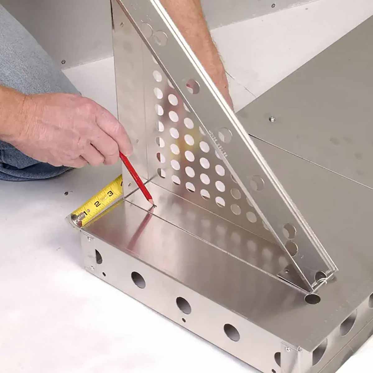 Innovis Better Bench Adjustable Rectangular Bench with BT-17S Mid Point Corbel Support