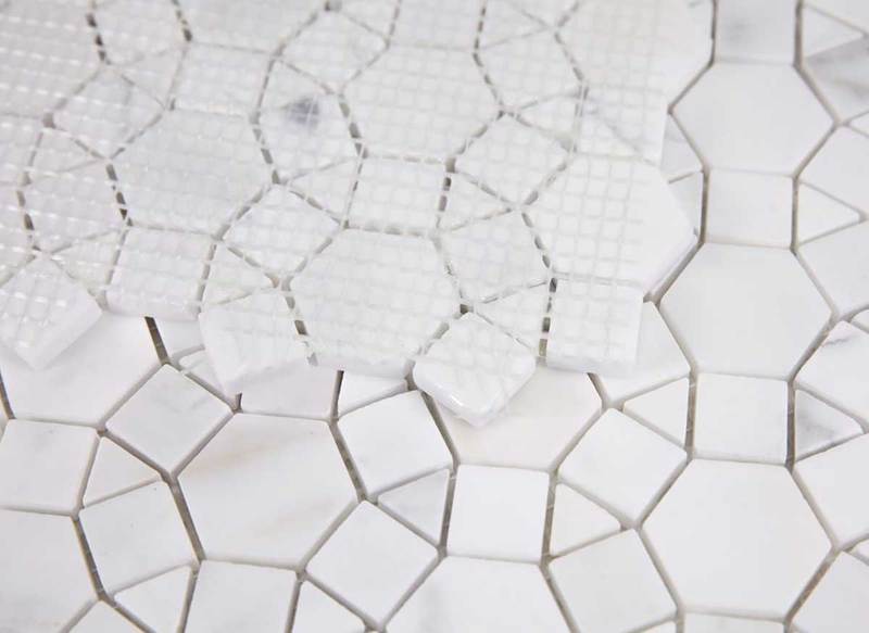 Mosaic Marble Circular Shape - Calacatta Biscuit White