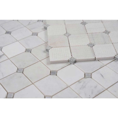White marble mosaic tile for kitchen backsplash installation