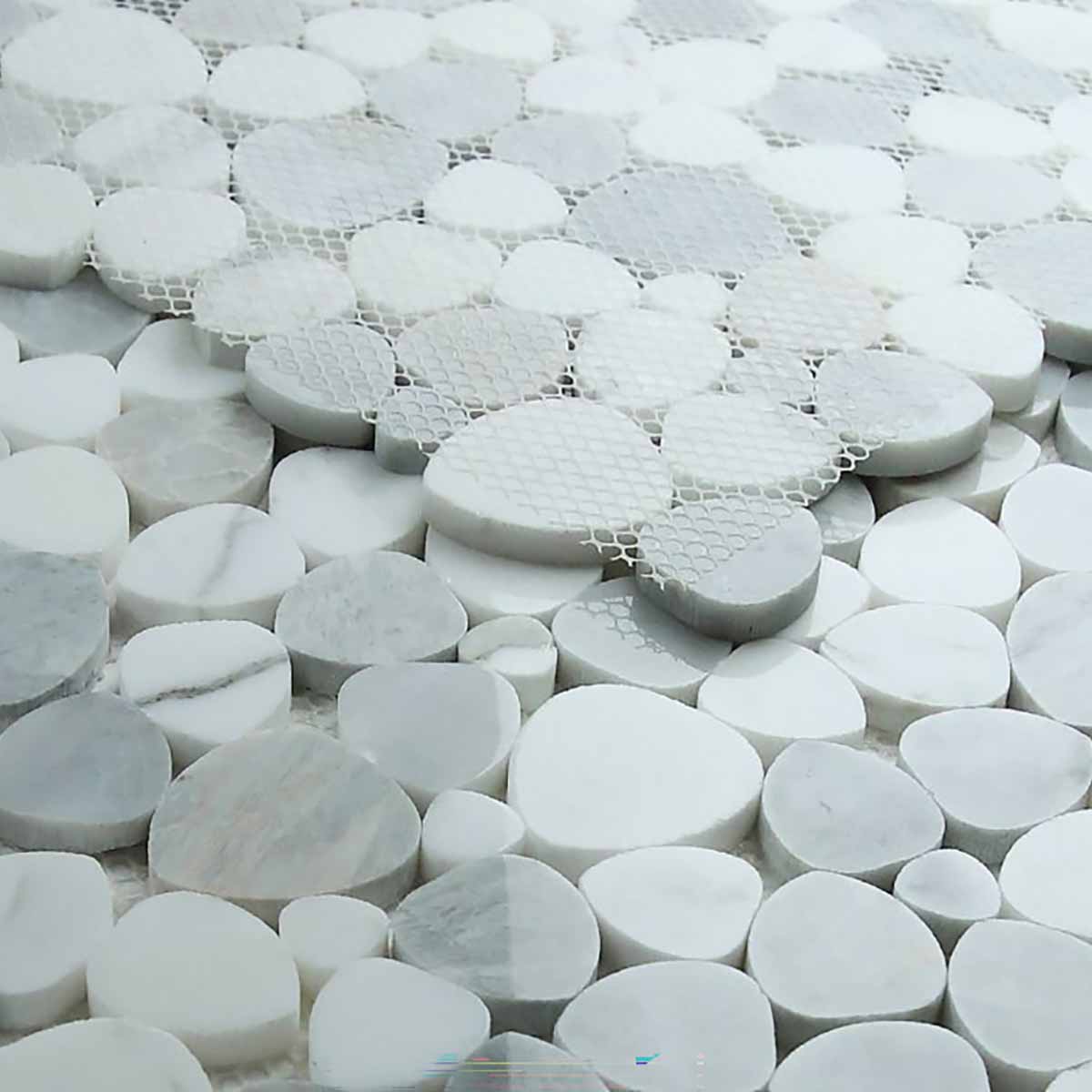 Marble Pebbles Mosaics Heart Shape - Nightfall