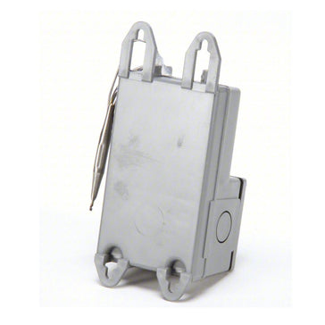 Industrial freeze protection thermostat for commercial heating cable systems